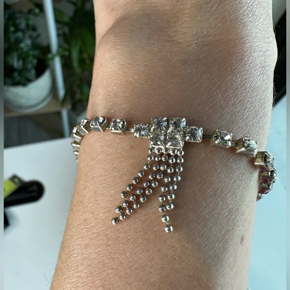 Vintage jewelry set necklace, earrings, bracelet rhinestone shiny dangly - Picture 7 of 11